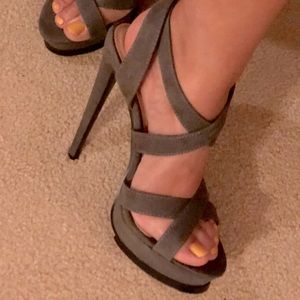 Stiletto in all of the almost 6” glam.